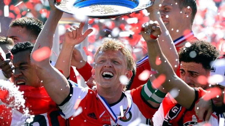 18 yıllık özleme son veren Kuyt'tan flaş karar!