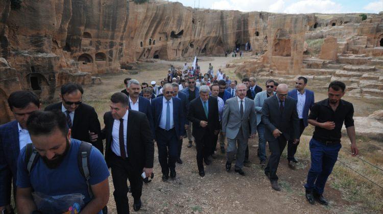 Mardin'de tarihi mezarlık, su sarnıcı ve zindan turizm açıldı