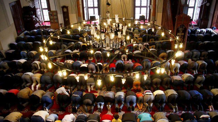 Bursa'da ramazanın ilk cuma namazı