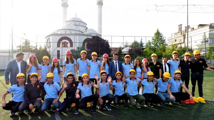 İtfaiye Lisesi öğrencilerinin mezuniyet coşkusu