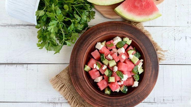 Ramazan'da susuzluğa Karpuz ve salatalık