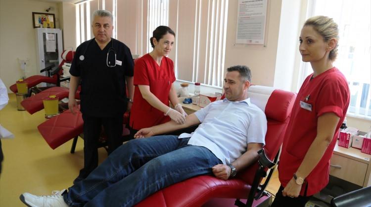 Manisa’dan 178 hastaneye kan dağıtılıyor
