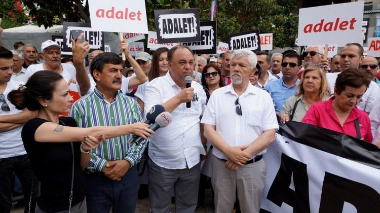 CHP'nin Berberoğlu'nun tutuklanmasına tepki yürüyüşü
