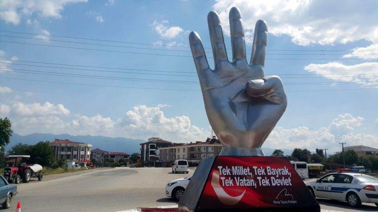 Düzce Belediye Başkanı'ndan "Rabia heykeli" açıklaması