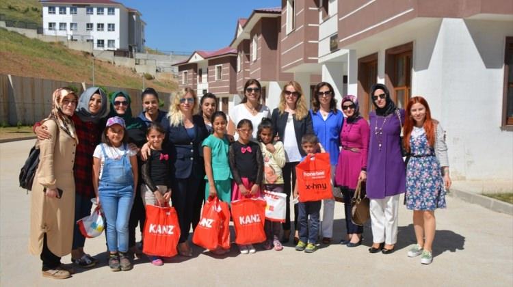 Gönül elçileri sevgi evlerini ziyaret etti
