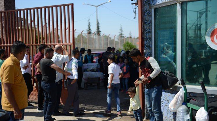 Suriyeli sığınmacıların bayram sonrası Türkiye'ye dönüşleri sürüyor