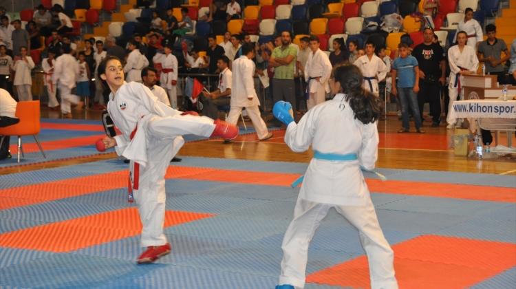 Adıyaman'da karate turnuvası