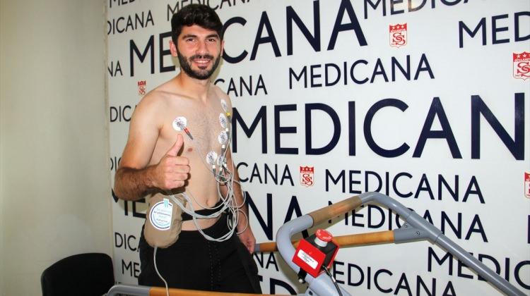 Sivas Belediyespor'un futbolcuları sağlık kontrolünden geçti