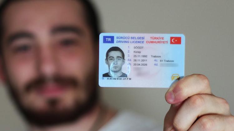 Ehliyet Yenileme Islemi Nasil Yapilir Istenen Belgeler Neler Kac Tl Otomobil Haberleri