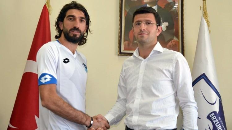 Erzurumspor, Burhan Eşer'e imzayı attırdı!