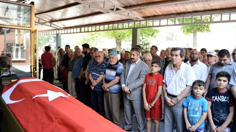 Cihanbeyli'de intihar eden polis memuru defnedildi