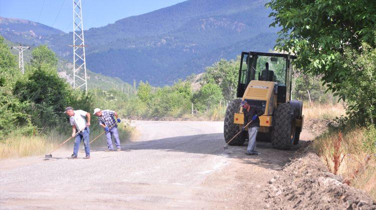 Tosya'da yol asfaltlama çalışmaları