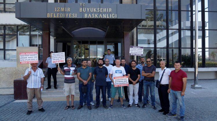 İzmir'de işten çıkarılan belediye çalışanları oturma eylemi başlattı
