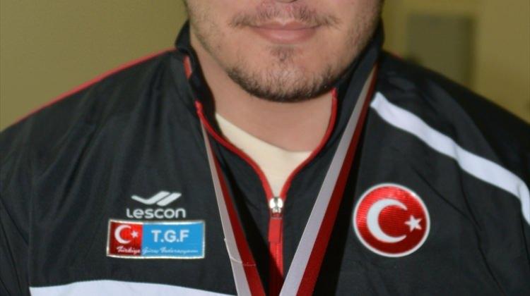 Milli güreşçinin hedefi dünya şampiyonasında birincilik