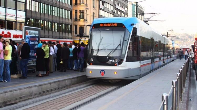 Zeytinburnu tramvay hattı yerin altına alınıyor