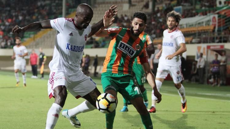 Karabükspor 90'da yıkıldı