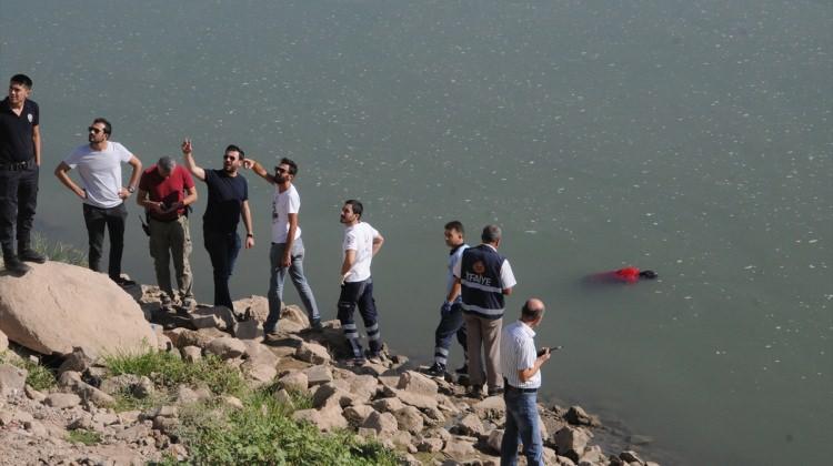 Cizre'de nehir kenarında erkek cesedi bulundu