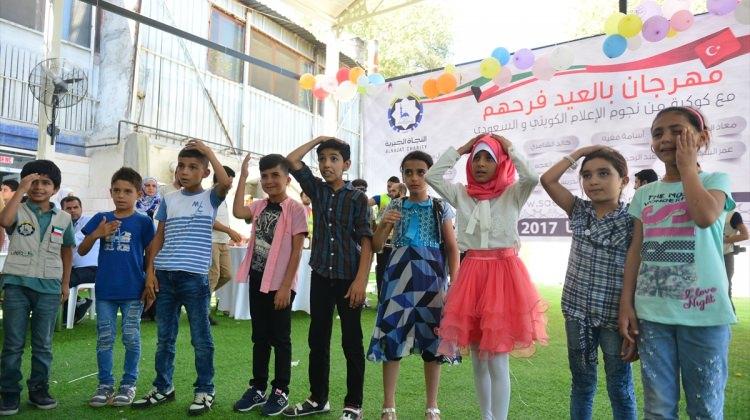 Suriyeli yetim çocuklar için eğlence programı