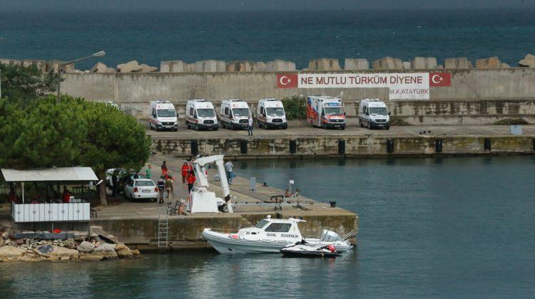 GÜNCELLEME - Kocaeli'de göçmenleri taşıyan tekne battı: 4 kişi öldü, 38 kişi kurtarıldı