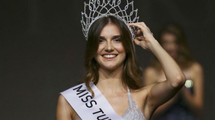 Itir Esen Kimdir Nereli Kac Yasinda Miss Turkey 2017 Birincisi Kimin Akrabasi