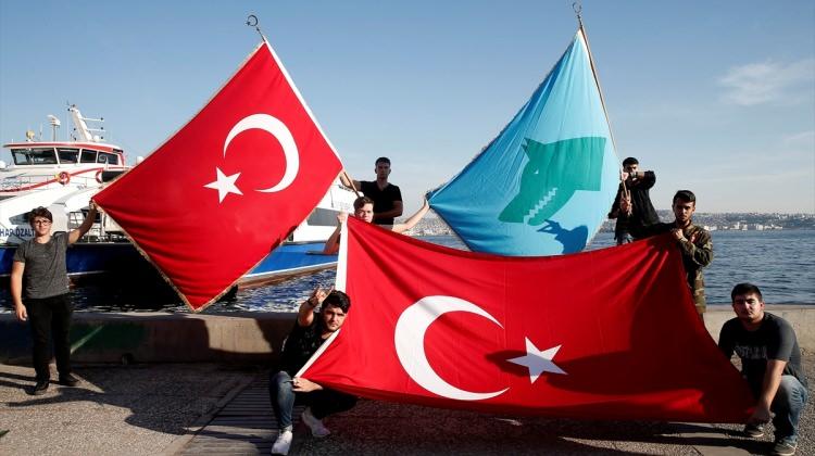 İzmir ve Aydın'da IKBY'nin tartışmalı referandum kararını protesto