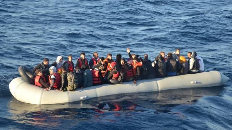 Ege Denizi'nde yasa dışı göçle mücadele