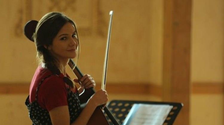 Alina Boz'dan sürpriz viyolonsel sürprizi