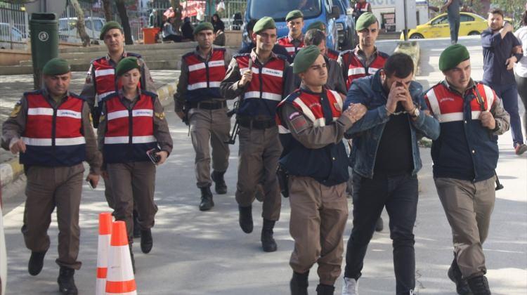 Edirne'de 33 kaçak ve sığınmacı yakalandı
