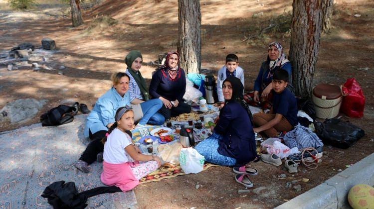 Bitlis'te kadın ve çocuklar için piknik