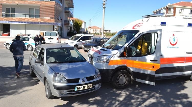 Aksaray'da ambulansla otomobil çarpıştı: 2 yaralı