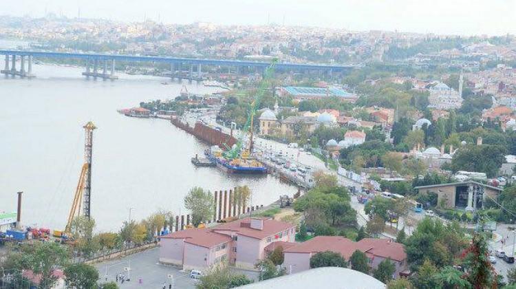 Haliç'teki kazıkların nedeni ortaya çıktı