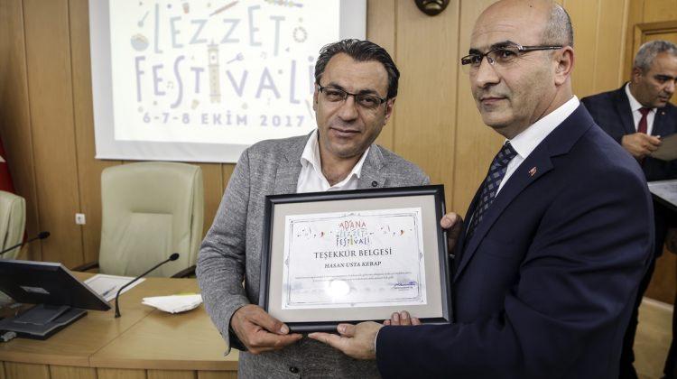 Adana Lezzet Festivali’ne katılan firmalara sertifika verildi