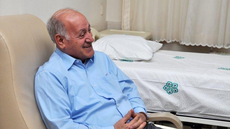 Kalp krizi geçiren eski büyükelçiye stent takıldı