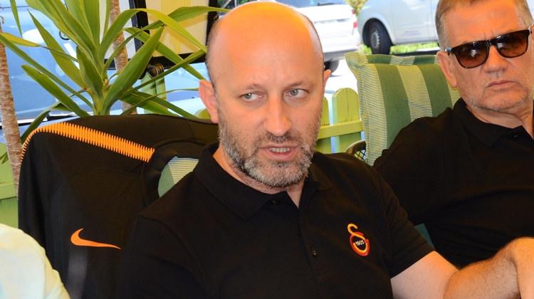 '11 yabancıyla da çıkarız, 11 Türk ile de...'