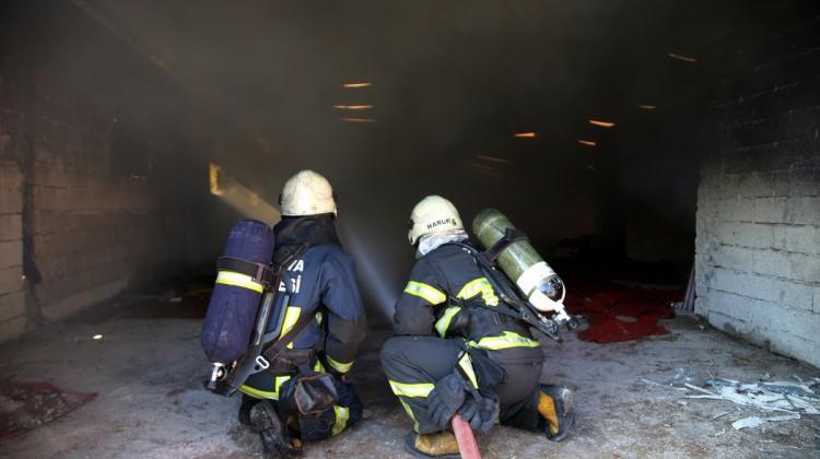 Antalya'da depo yangını