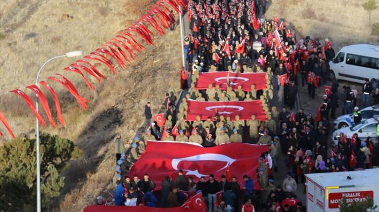 Erzurum'da "ecdada saygı" yürüyüşü