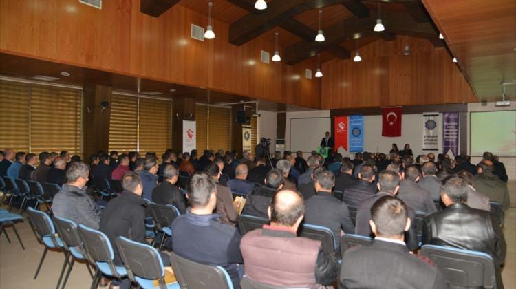 Diyarbakır'da kadına yönelik şiddet semineri