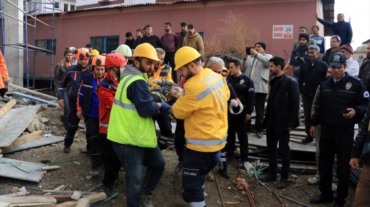 GÜNCELLEME - Çankırı'da cami inşaatında çökme: 3 yaralı