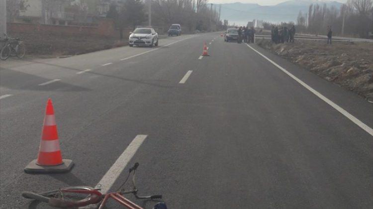 Konya'da otomobilin çarptığı bisikletli öldü