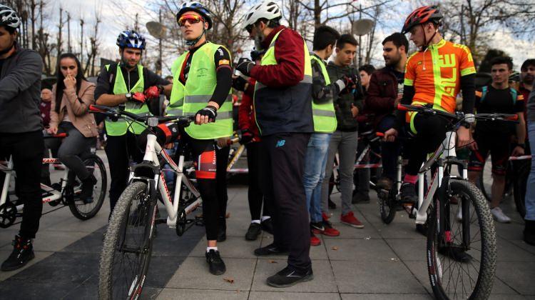 "Aşmak İçin Hareket, Aşmak İçin Bisiklet" projesi
