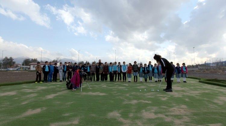 Geleceğin golfçüleri Erzurum'da yetişecek