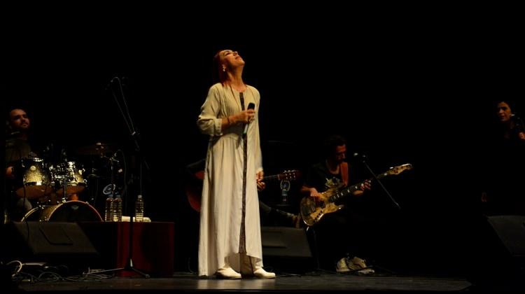 Leman Sam Bursa'da konser verdi