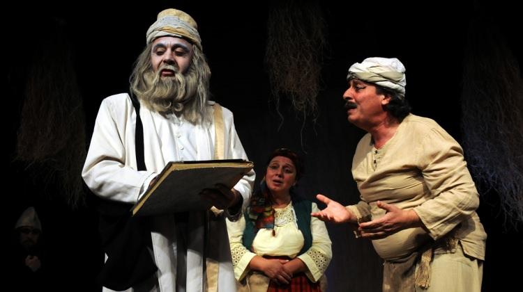 Osmaniye'de "Kutadgu Bilig" tiyatroseverlerle buluştu