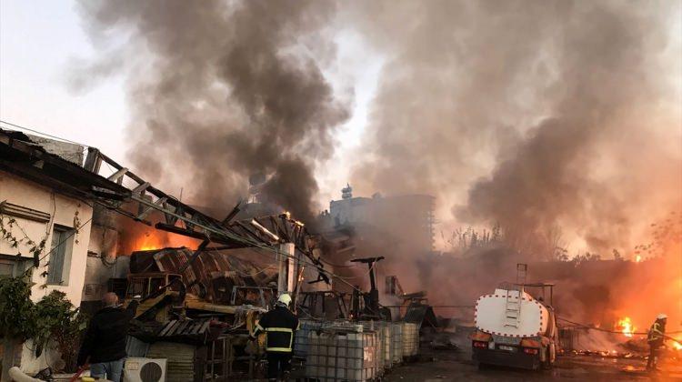 Adana'da kullanılmayan fabrikada yangın