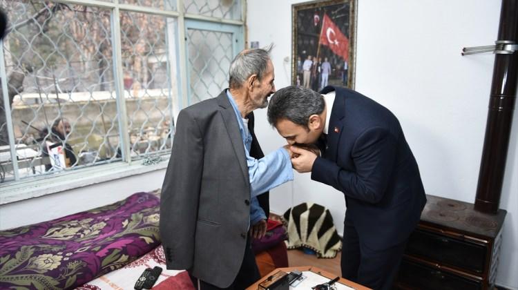 Başkan Külcü "Bayraktar Dede"yi ziyaret etti