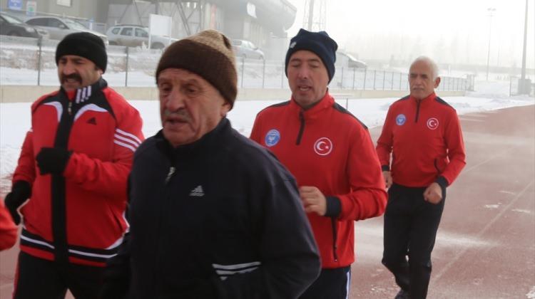 79 yaşındaki dedenin maraton azmi