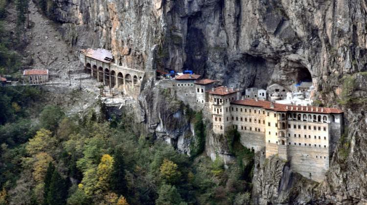Sümela Manastırı'nda gizli geçit bulundu!