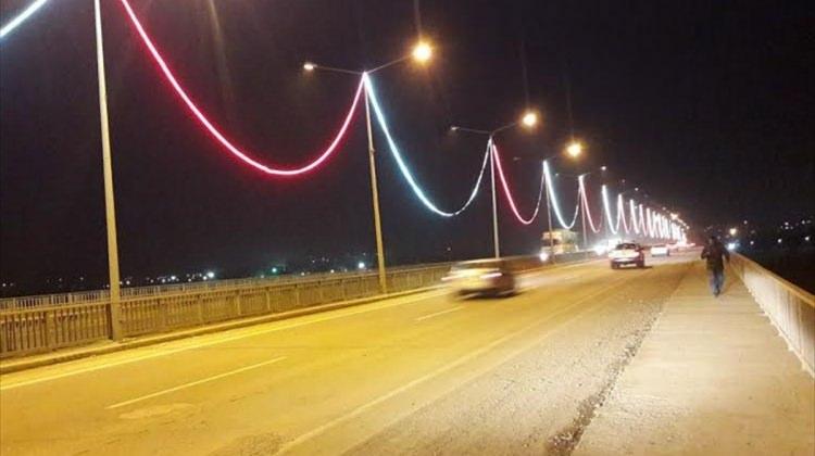Bismil köprüsü aydınlatıldı