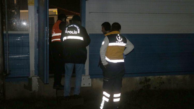 İzmir'de trenin çarptığı kişi hayatını kaybetti
