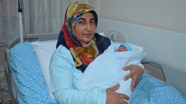 Malatya'da yılın ilk bebeği dünyaya geldi